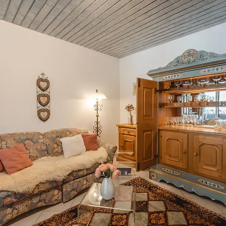 Alex 68 By Interhome *