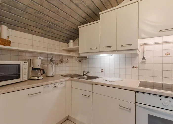 Alex 68 By Interhome *